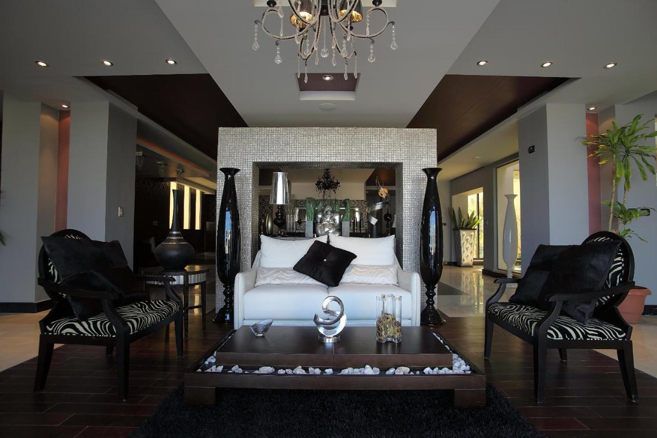 Pickalbatros Oasis Port Ghalib Hotel Exterior photo The lobby of the hotel