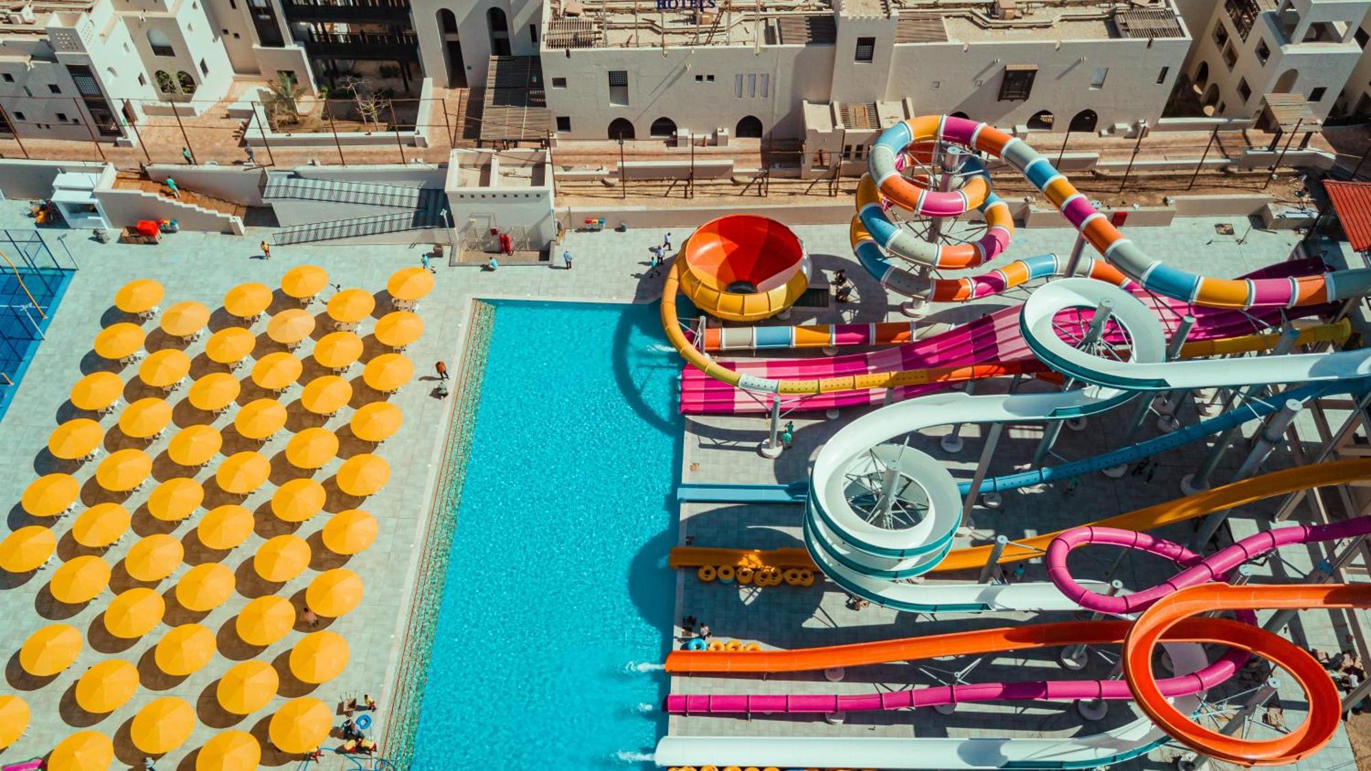 Pickalbatros Oasis Port Ghalib Hotel Exterior photo Aerial view of the park